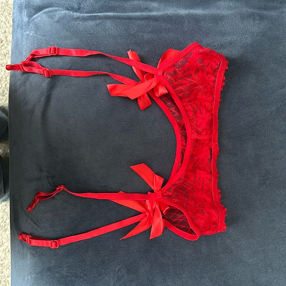 One size garter belt